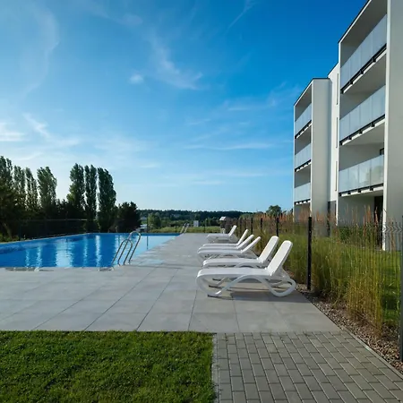 Z Basenem أوسترونيه مورسكية