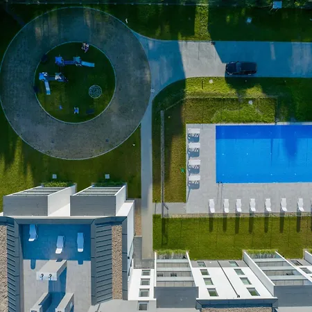 Apartment Z Basenem